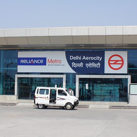 Airport Hotel Edge Home Stay New Delhi Exterior foto