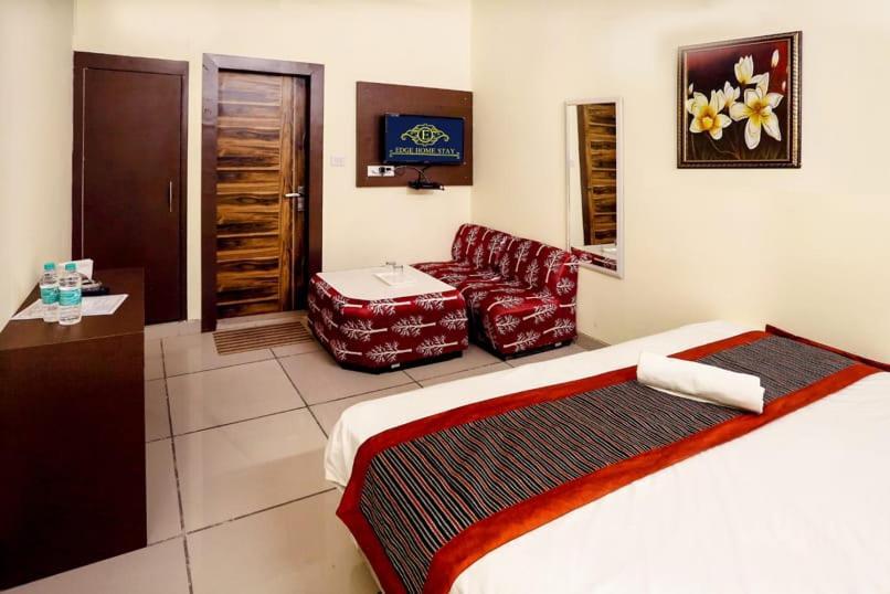 Airport Hotel Edge Home Stay New Delhi Exterior foto