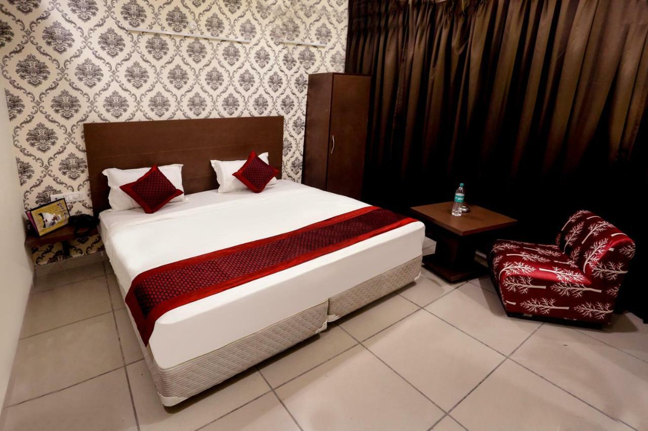 Airport Hotel Edge Home Stay New Delhi Exterior foto