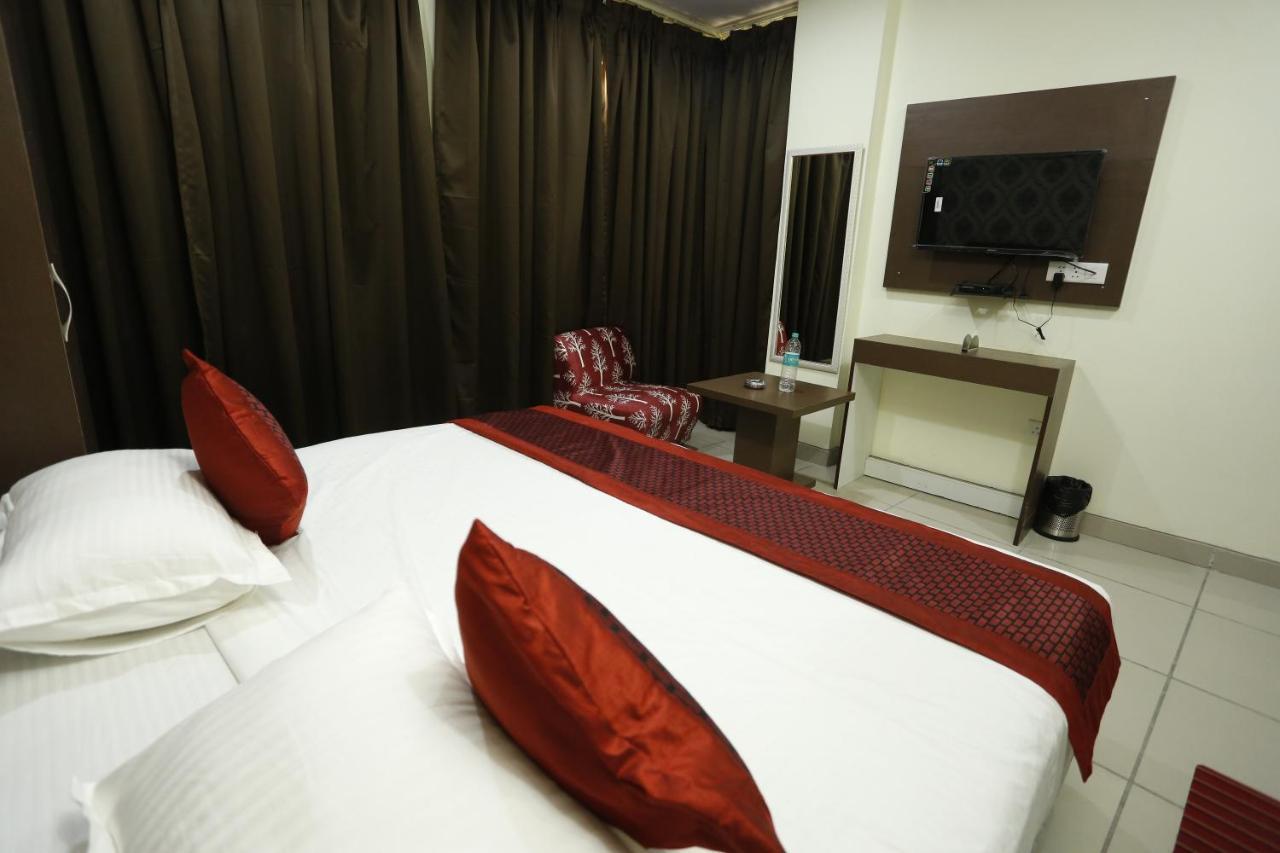 Airport Hotel Edge Home Stay New Delhi Exterior foto
